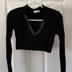 Black Ribbed V-Neck Crop Top w Collar